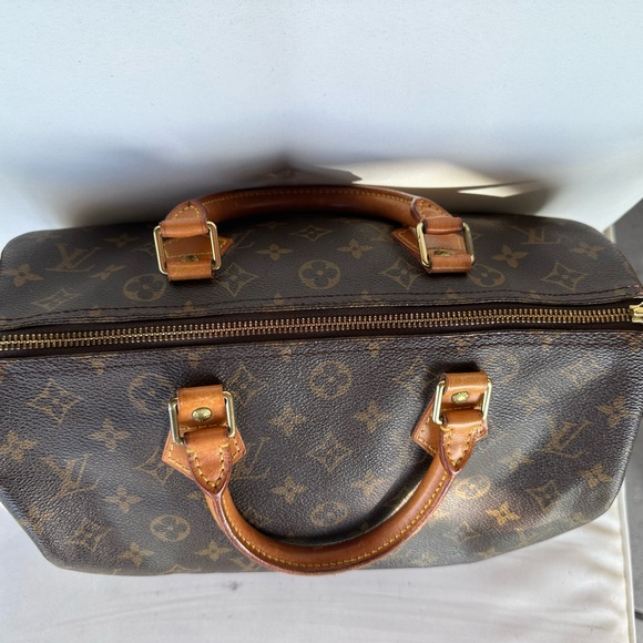 Louis Vuitton Brown Monogram Travel Bag - Picture 5 of 15